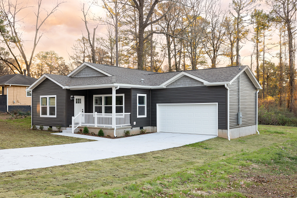 A Clayton-built Zero Energy Ready CrossMod home placed in an established Atlanta.